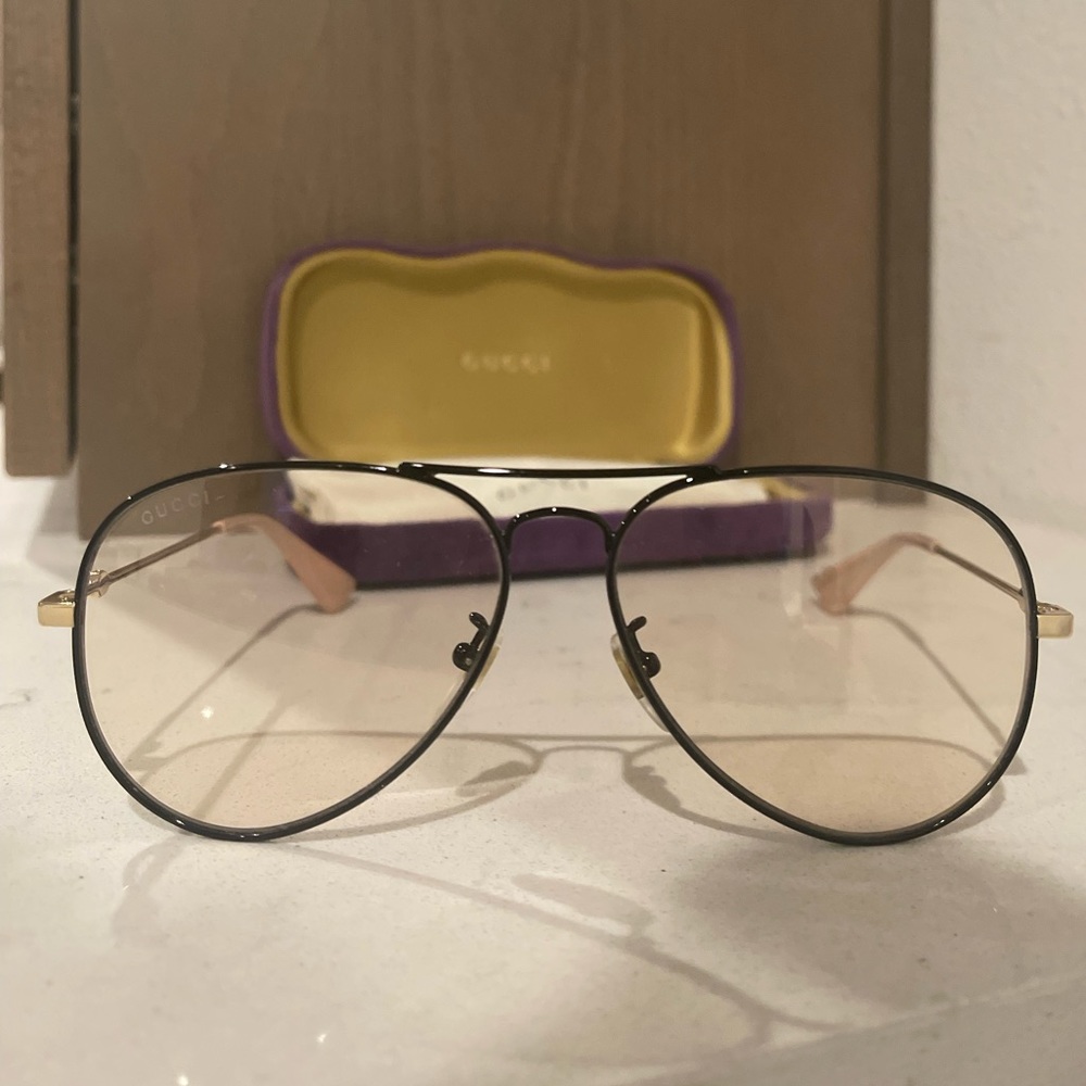 Gucci aviator glasses